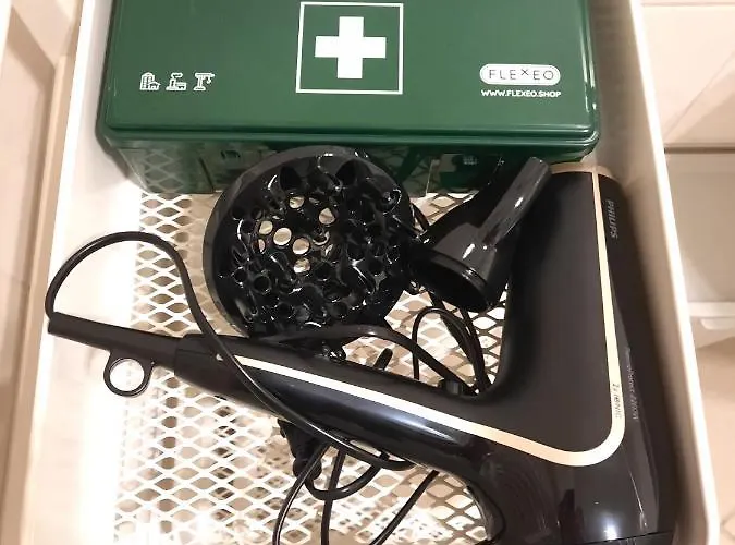 Ruhiges Hinterhof Im Herzen Der Neustadt